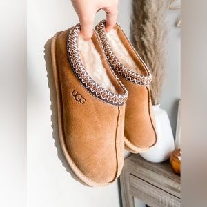 Ugg Tasman II (Kids Size 5 / Women 6.5)